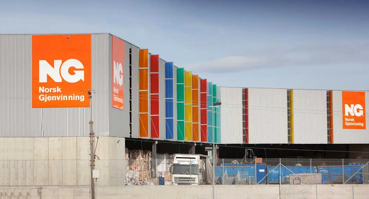 Norsk Gjenvinning facility with colourful facade